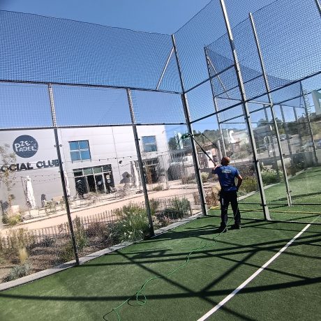 nettoyage-terrain-padel